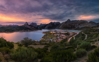 Scenic town lake mountains bridge - romanesque free wallpaper