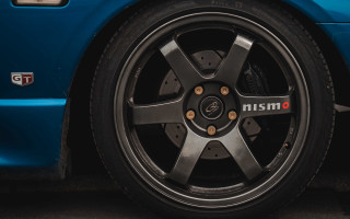 Blue tire black rim red - a black rim free wallpaper