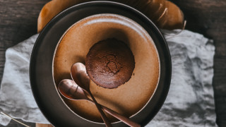 Chocolate cake bowl spoon napkin - a wooden spoon free wallpaper