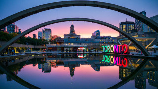City skyline reflection bridge colorful - bruce munro free wallpaper