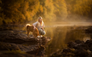 Woman dog river fall sunset - a frisbee free wallpaper