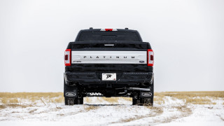 Truck snow road sign superflat - chrome free wallpaper