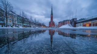 Cityscape tower clock bridge beach - ultra wide angle free wallpaper
