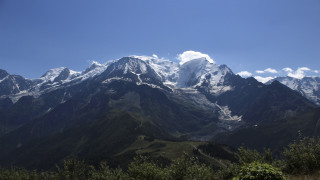 Mountain range clouds trees bushes - a few bush free wallpaper