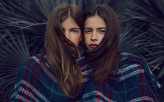 Two women blanket pose palm - symmetrical free wallpaper