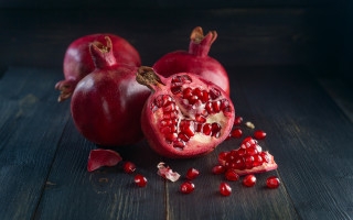 Pomegranate stilllife foodphotography fruit cream - free hearts wallpaper
