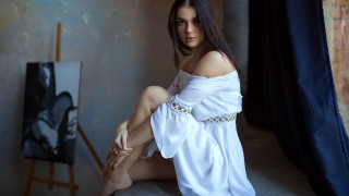 Woman sitting white dress painting - a floor free wallpaper