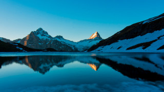 Mountain range reflection sunset lake 3 - a lake free wallpaper