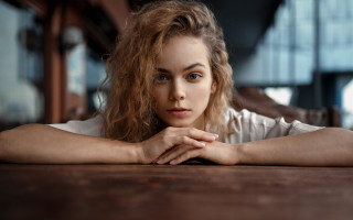 Woman long hair portrait blue - free portrait wallpaper for desktop