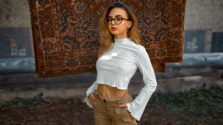 Woman white top brown pants - a white top free wallpaper
