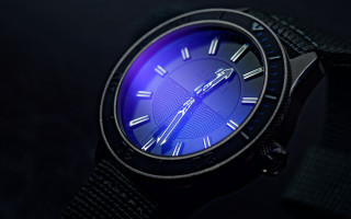 Blue watch retrofuturism gear clock - a blue face free wallpaper
