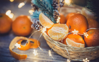 Basket oranges pinecones autumn halloween - pine free wallpaper