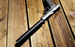 Gun flashlight wooden table desert - 30mm free wallpaper