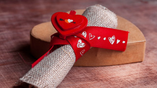 Heart box red ribbon tag - a wooden box free wallpaper
