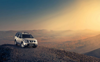 White suv rocky hill sunset - pathfinder free wallpaper