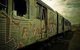 Train graffiti cityscape night sky - a train free wallpaper