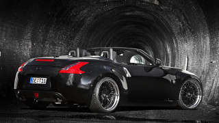 Black sports car tunnel night - a license plate free wallpaper