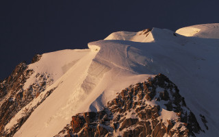 Snowy mountain peak rocks desert - tall peak free wallpaper