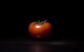 Tomato reflection chiaroscuro photorealism stilllife - chiaroscuro free wallpaper
