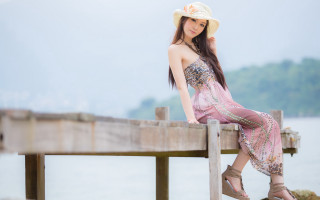 Woman dress hat dock water 2 - chen lin free wallpaper