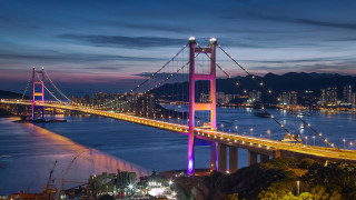 Night lit bridge city mountains - cui bai free wallpaper