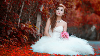 Woman white dress flower autumn - her hand and a tree in the background free wallpaper