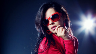 Araceli gilbert red sunglasses fashion - a red jacket free wallpaper