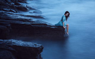 Woman rock ocean kimono beach - cinematic photography free wallpaper