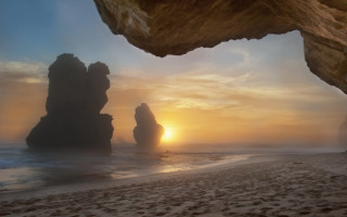 Beach rock formation sunset foreground - the beach in the foreground free wallpaper