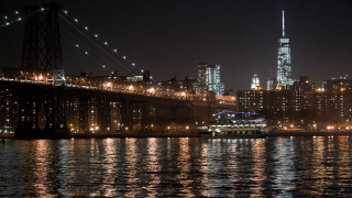 Boat bridge city night lights 2 - christo free wallpaper for desktop