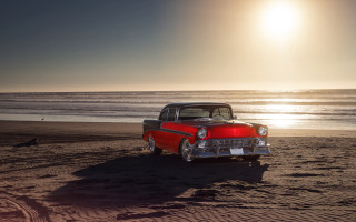 Red black car beach sunset - shining free wallpaper