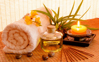 Spa candle towels flowers rocks - a tray free wallpaper