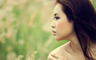 Woman long hair field portrait - chen yifei free wallpaper