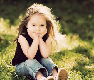 Little girl grass hands chin 2 - caroline lucy scott free wallpaper for desktop