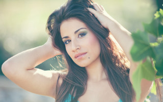 Woman blue bikini wind portrait - a blue bikini free wallpaper