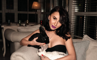 Woman black dress rabbit library - blind free wallpaper