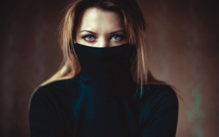 Woman blackmask serious portrait blonde - a black mask free wallpaper