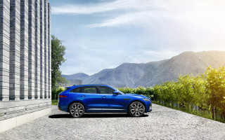 Blue car building vineyard stone - xf iq4 free wallpaper
