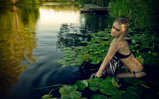 Woman bikini lily pad pond - lily pad free wallpaper for desktop