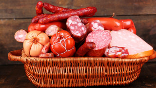 Basket sausages tomatoes table wooden - romanesque free wallpaper