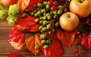 Table apples leaves pile wooden - a still life free wallpaper