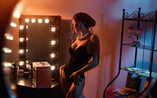 Woman black dress mirror artdeco - art deco free wallpaper