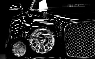 Black white car chrome skull - high contrast free wallpaper