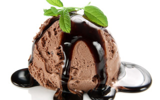 Chocolate sundae leaf food photography - a spoon free wallpaper