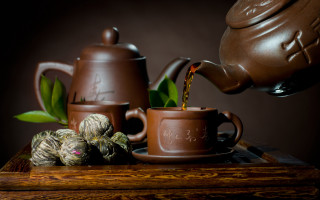 Teapot pouring tea cup tea - a teapot free wallpaper