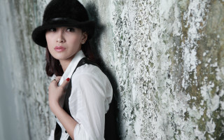 Woman hat tie portrait mossy - chen jiru free wallpaper