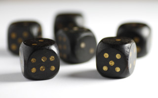 Black gold dices raytraced shallow - smaller free wallpaper