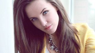 Woman yellowjacket necklace portrait anna - anna hotchkis free wallpaper