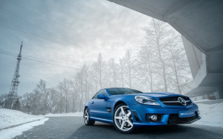 Blue mercedes snowy road bridge - a digital rendering free wallpaper for desktop