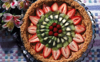Strawberry kiwi pie floral table - table cloth free wallpaper